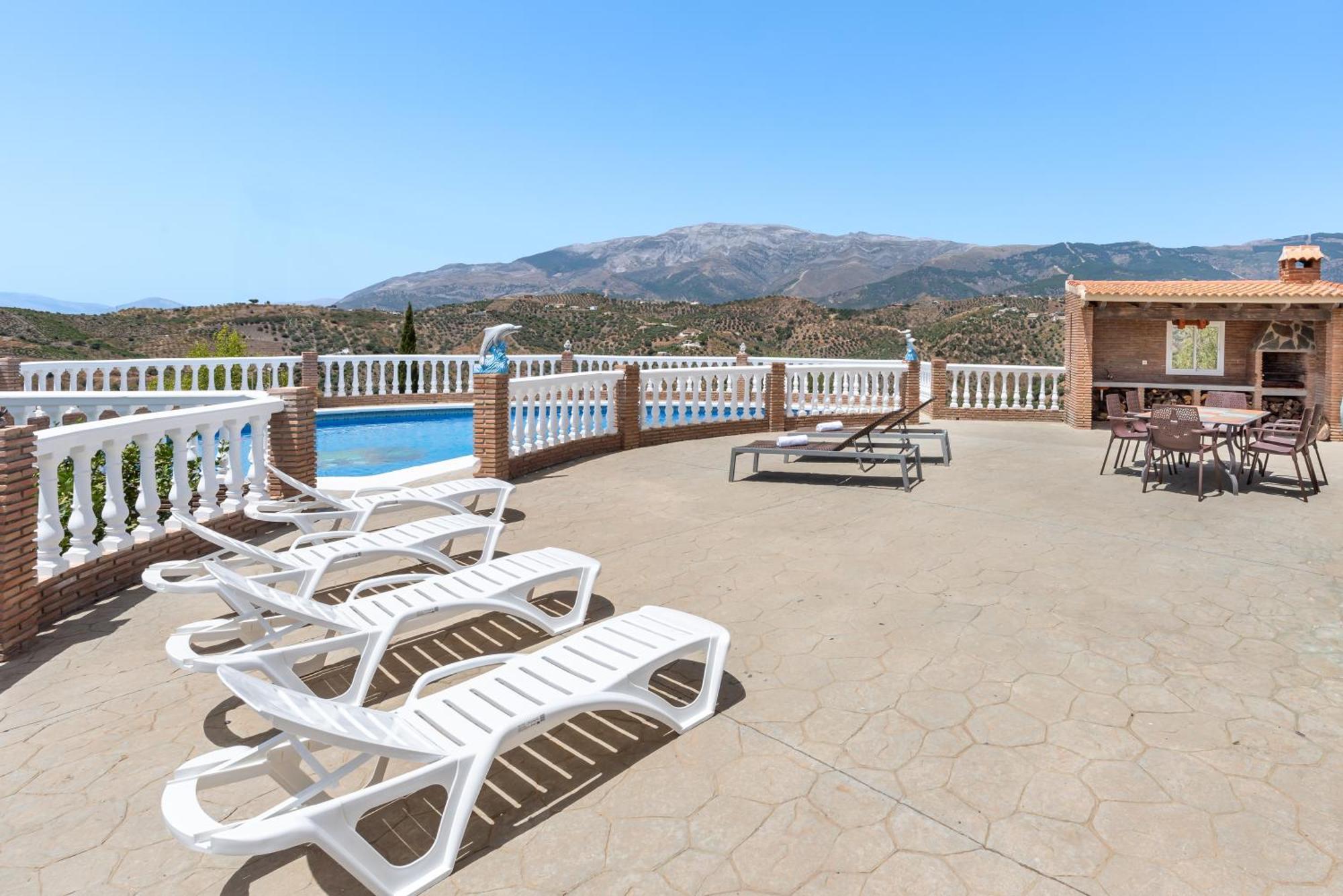 Acogedora Con Piscina, Barbacoa, Chimenea Y Vistas A La Sierra * Sayalonga