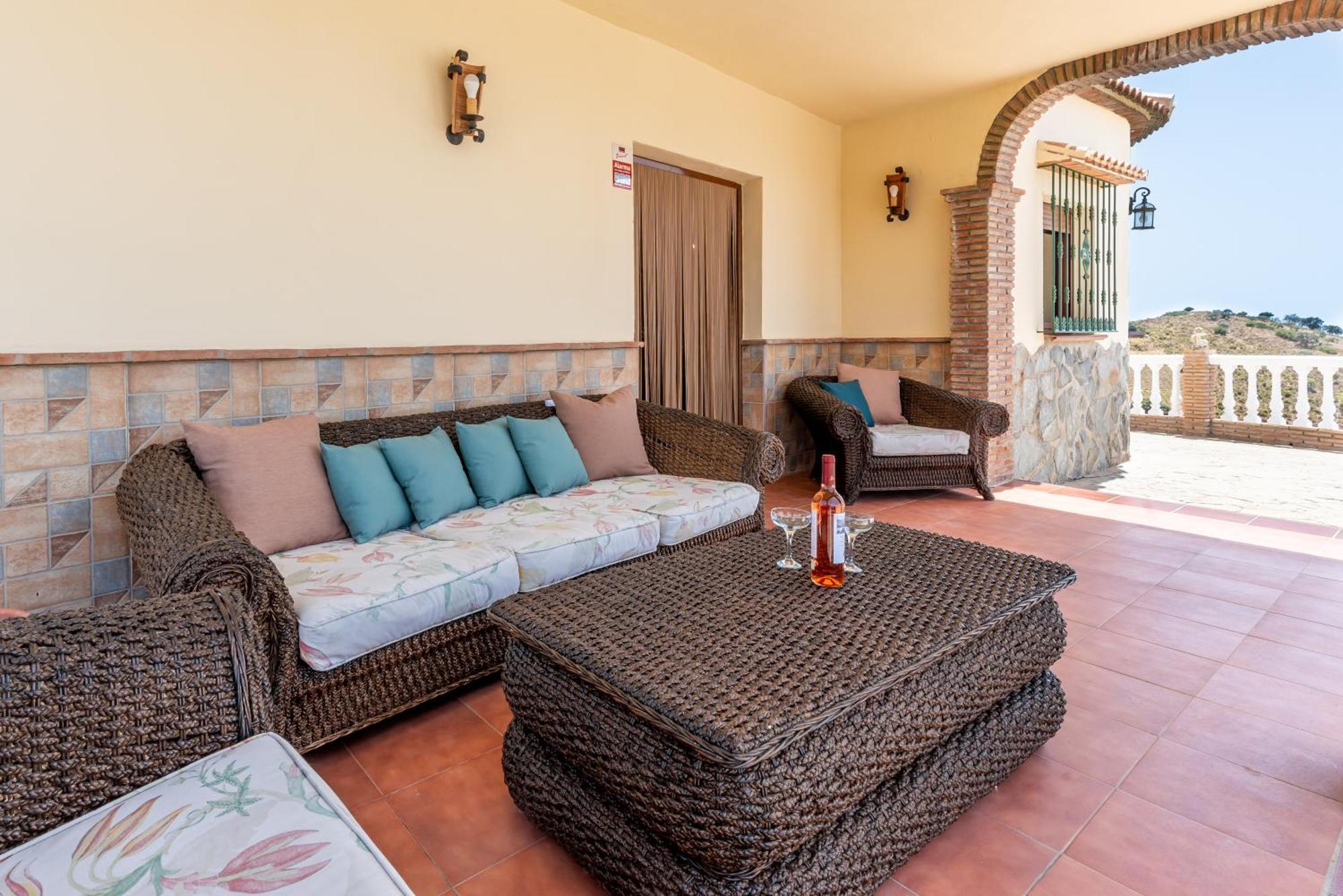 Acogedora Con Piscina, Barbacoa, Chimenea Y Vistas A La Sierra Ferienhaus